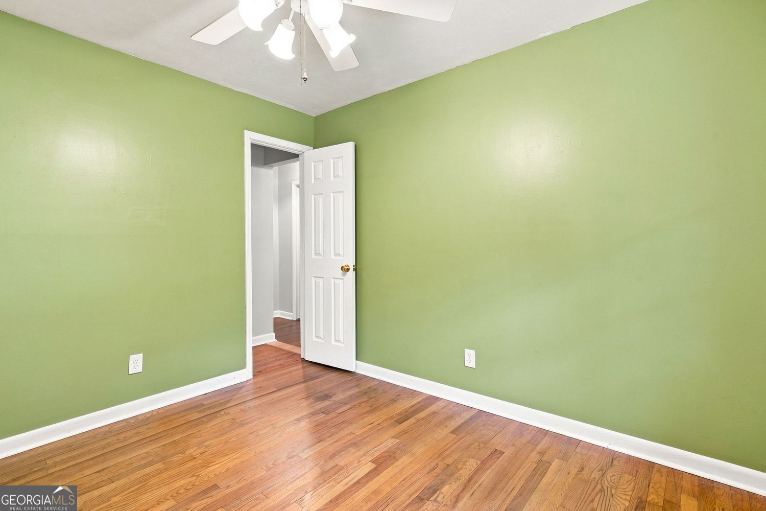 128 Dickson Court Property Photo 31