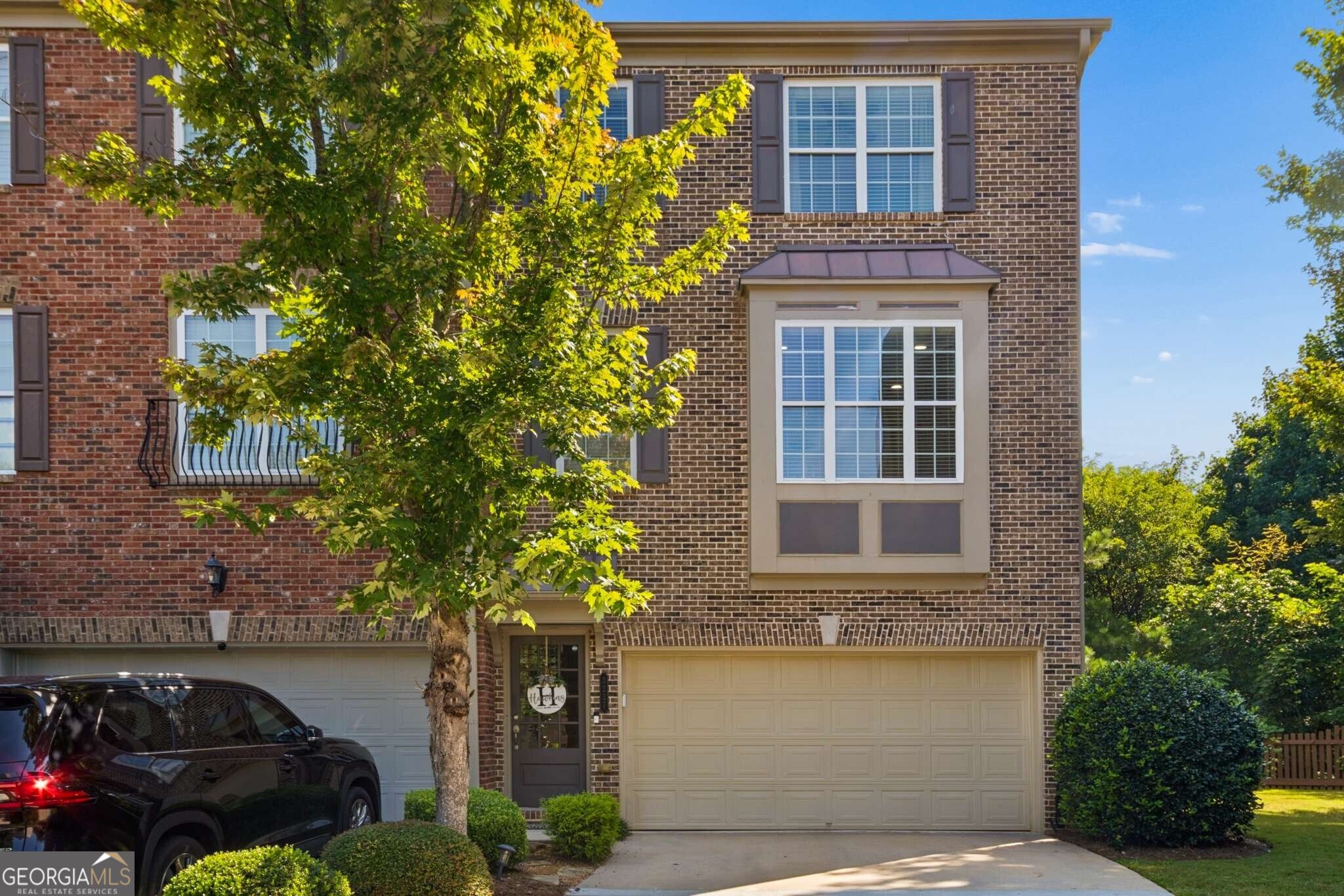 3237 Greenwood Oak Drive