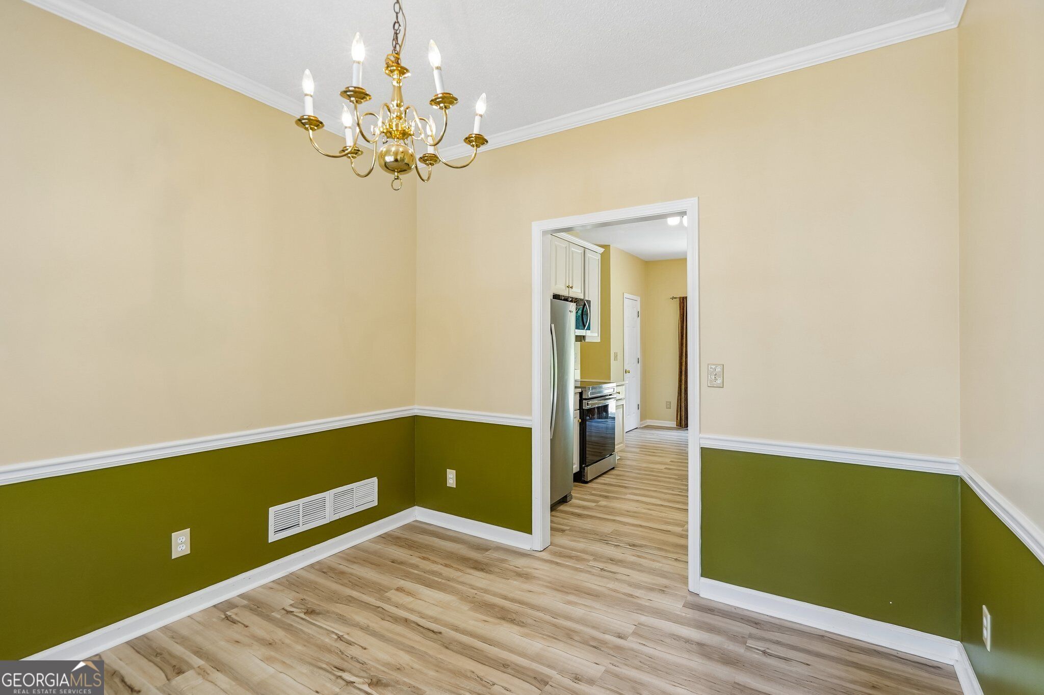 382 Silverthorn Drive Property Photo 19