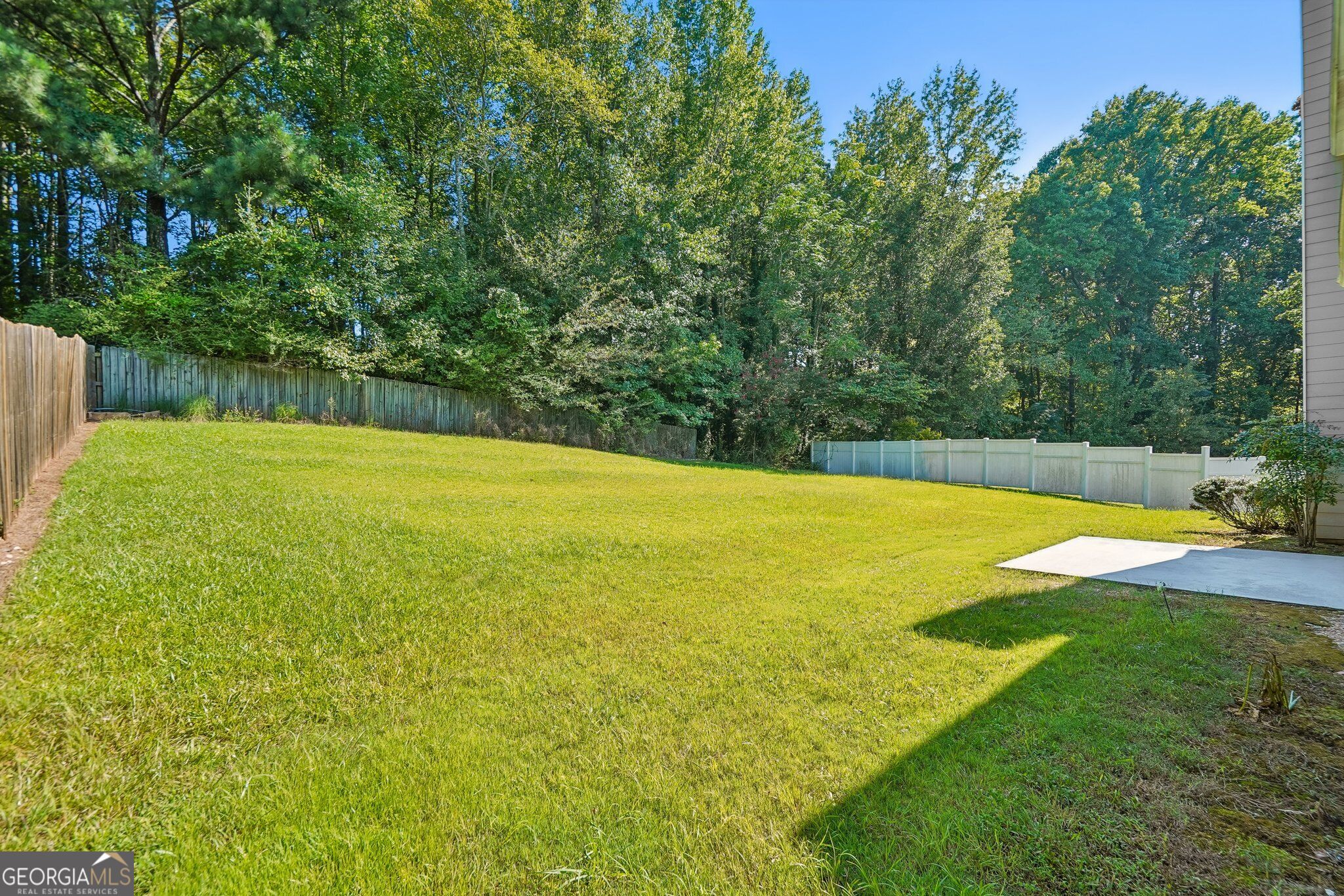 382 Silverthorn Drive Property Photo 35