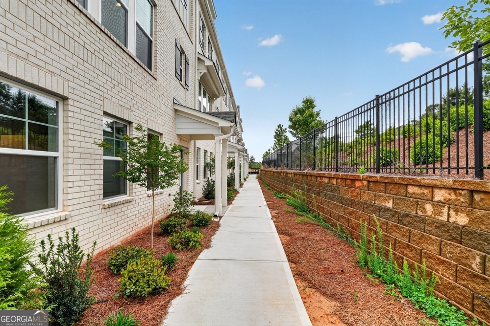 106 Epperly Way Property Photo 3