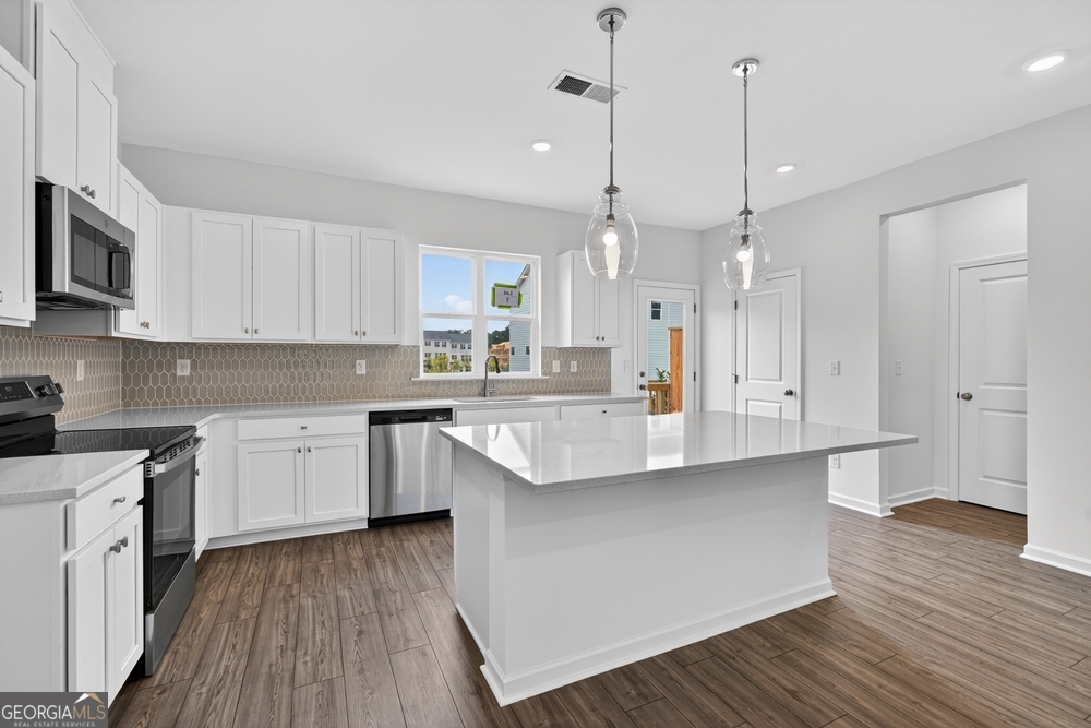 106 Epperly Way Property Photo 11