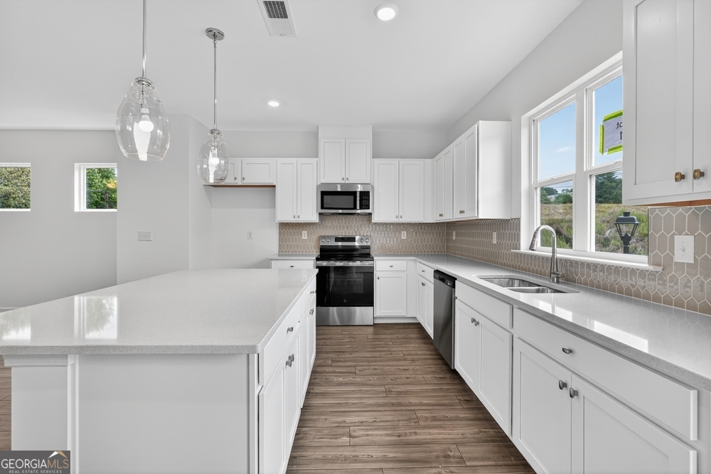 106 Epperly Way Property Photo 12