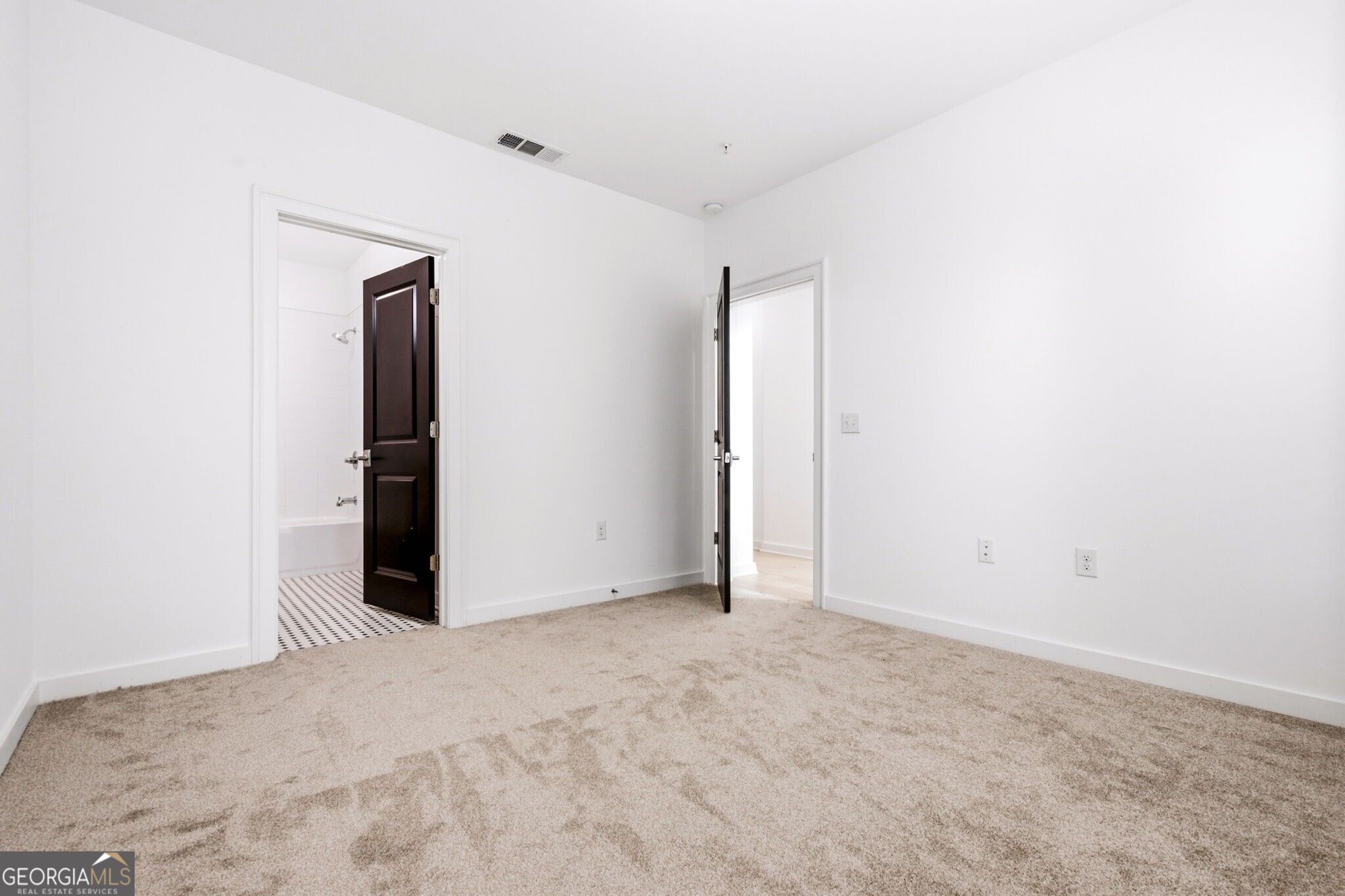 395 Pratt Drive # 804 Property Photo 17