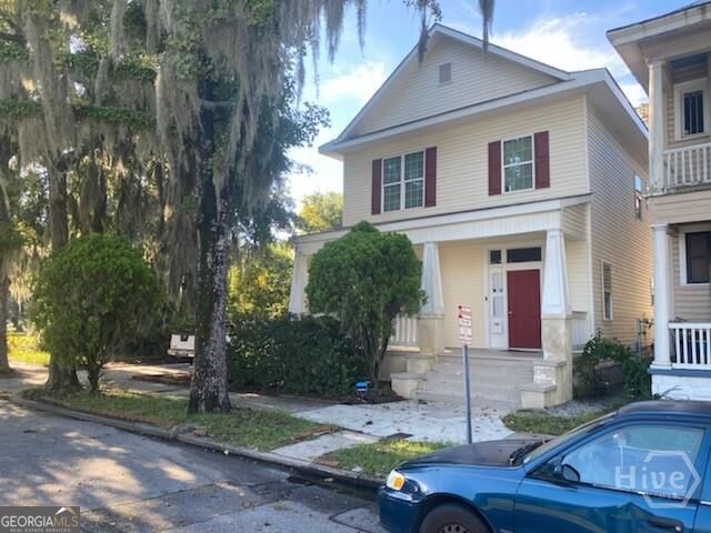 523 W 44th Street Property Photo 2