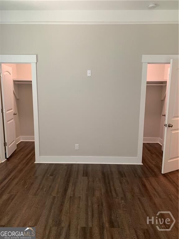 523 W 44th Street Property Photo 18