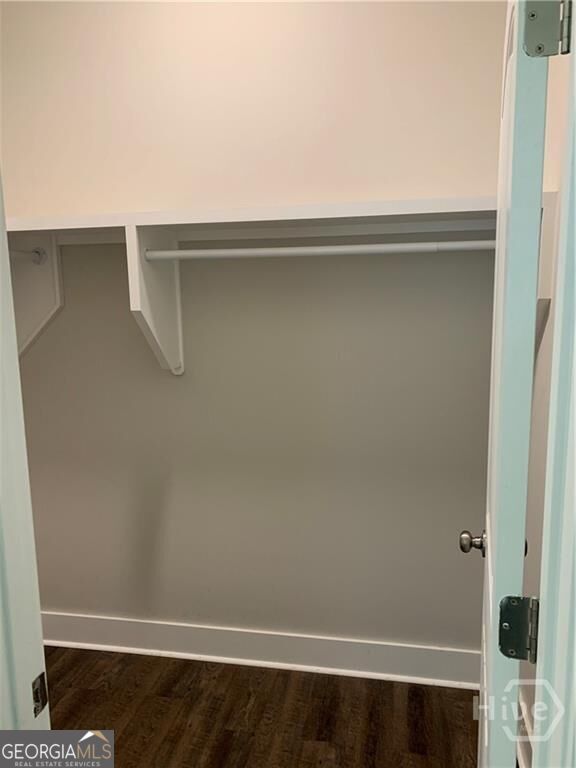 523 W 44th Street Property Photo 20