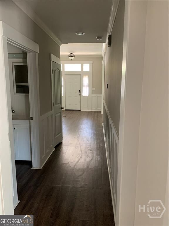 523 W 44th Street Property Photo 23