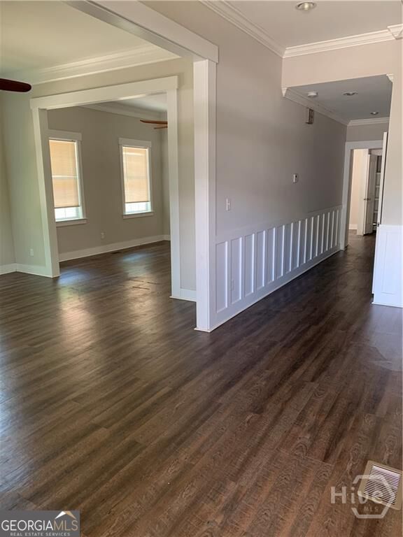 523 W 44th Street Property Photo 27