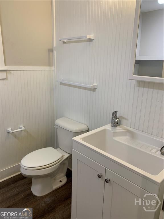 523 W 44th Street Property Photo 29