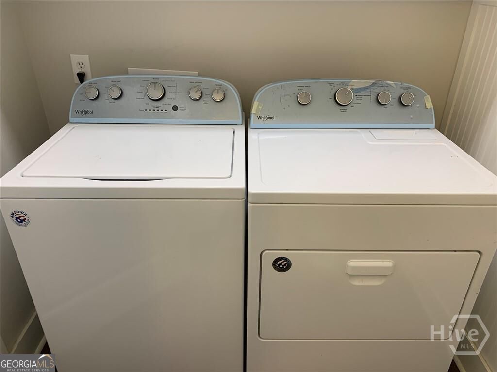 523 W 44th Street Property Photo 34