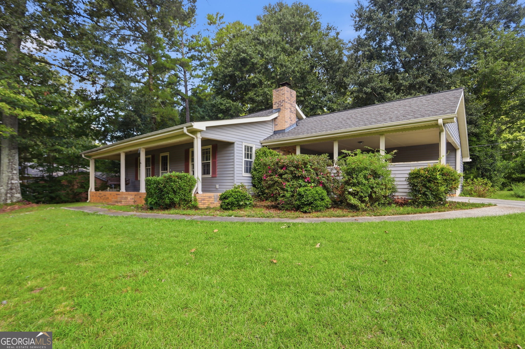 2029 Abington Lane Property Photo 3