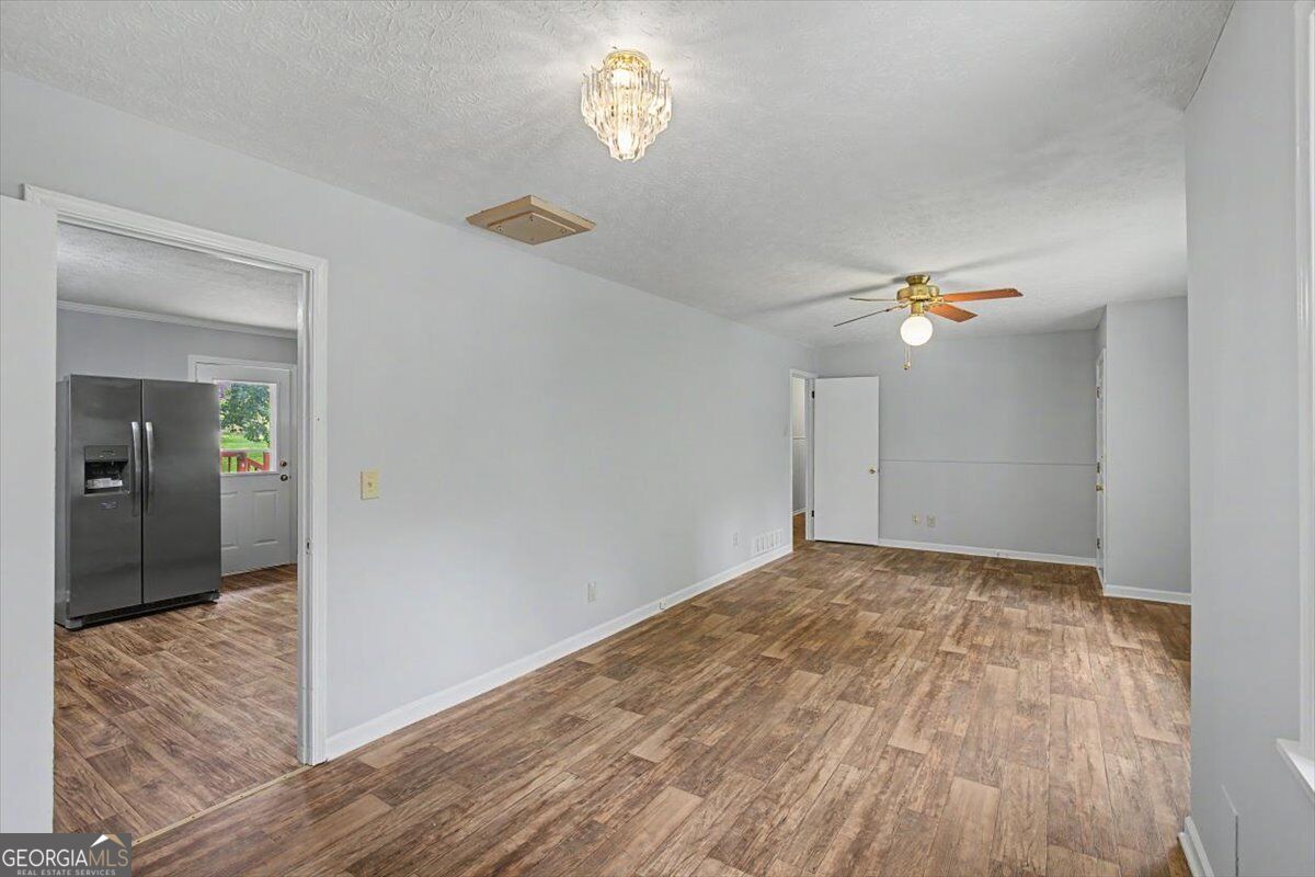 2913 Vogue Drive Property Photo 9