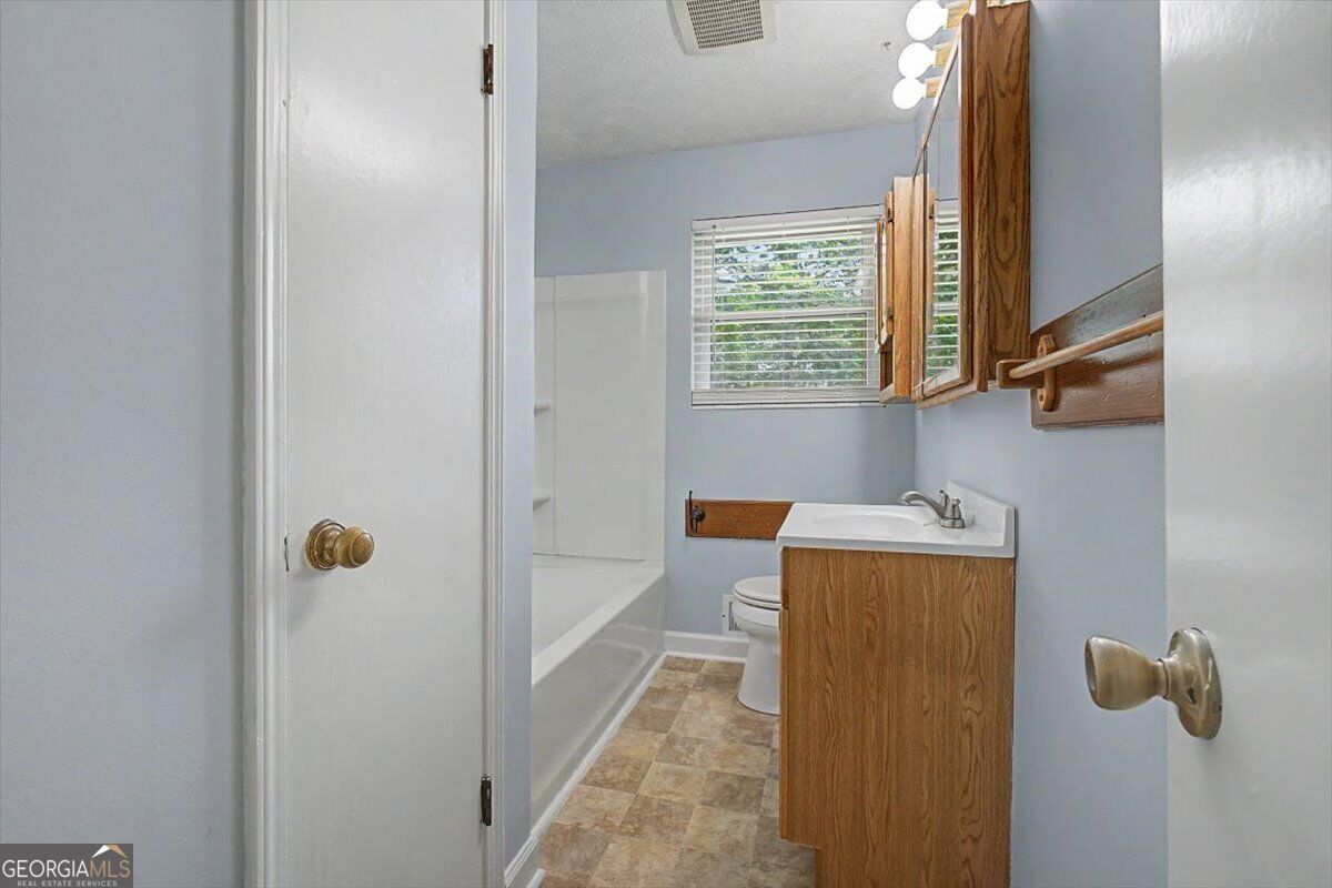 2913 Vogue Drive Property Photo 12