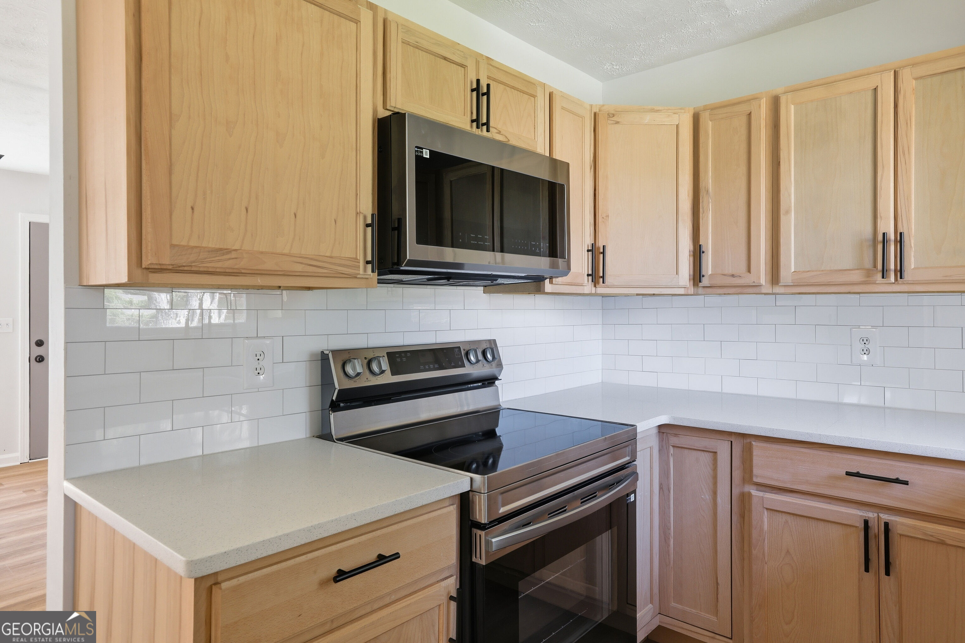 5734 Hill Road Property Photo 10