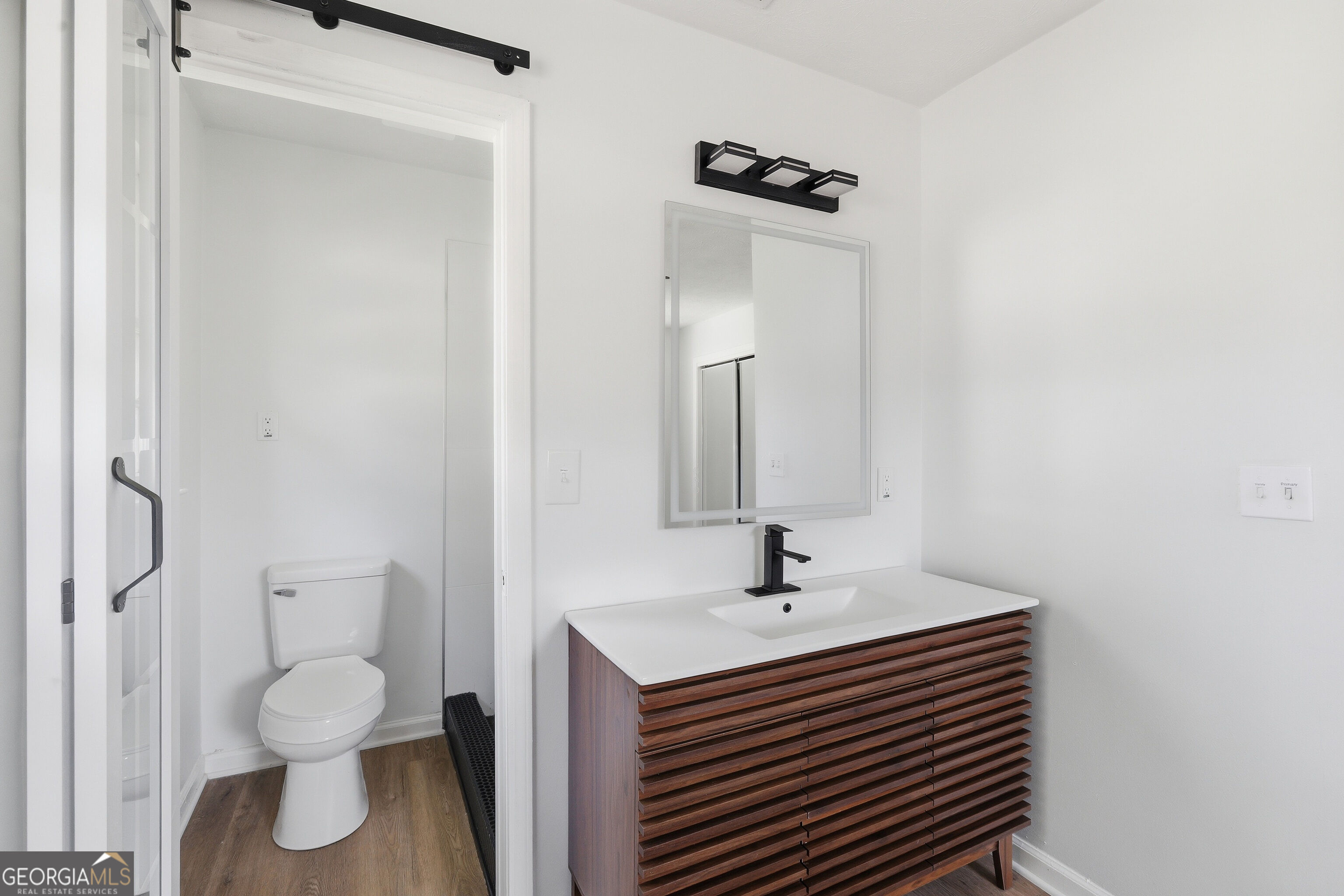 5734 Hill Road Property Photo 18