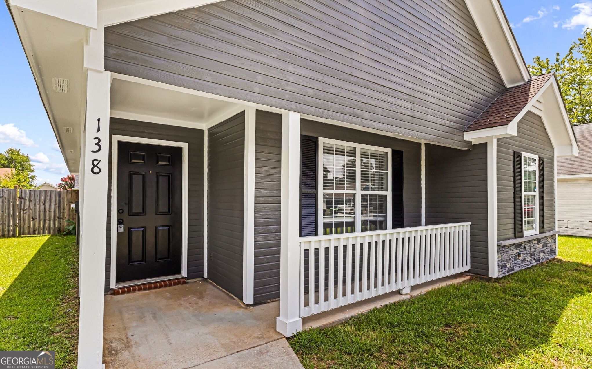 138 Kensington Circle Property Photo 2