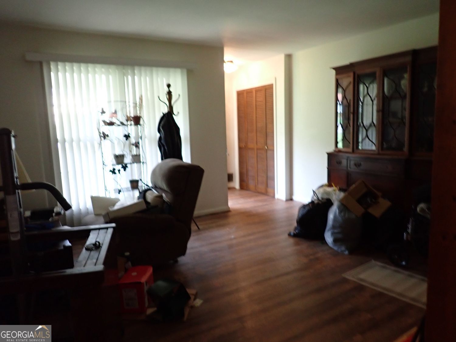 8295 Valley Stream Drive Property Photo 2