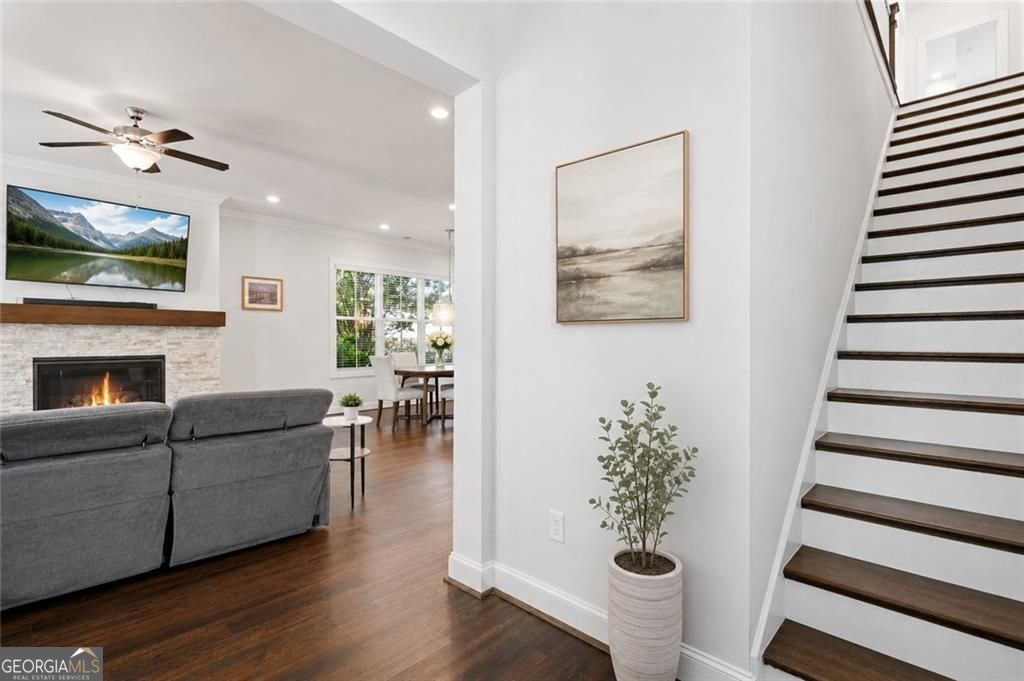 200 Magnolia Blossom Court Property Photo 2