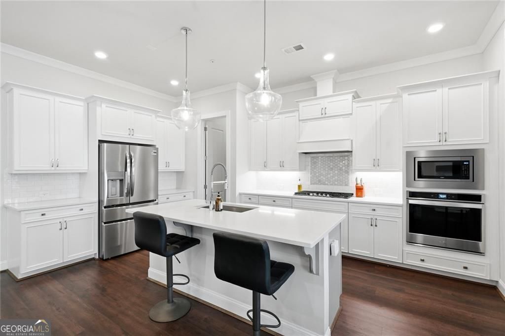 200 Magnolia Blossom Court Property Photo 4