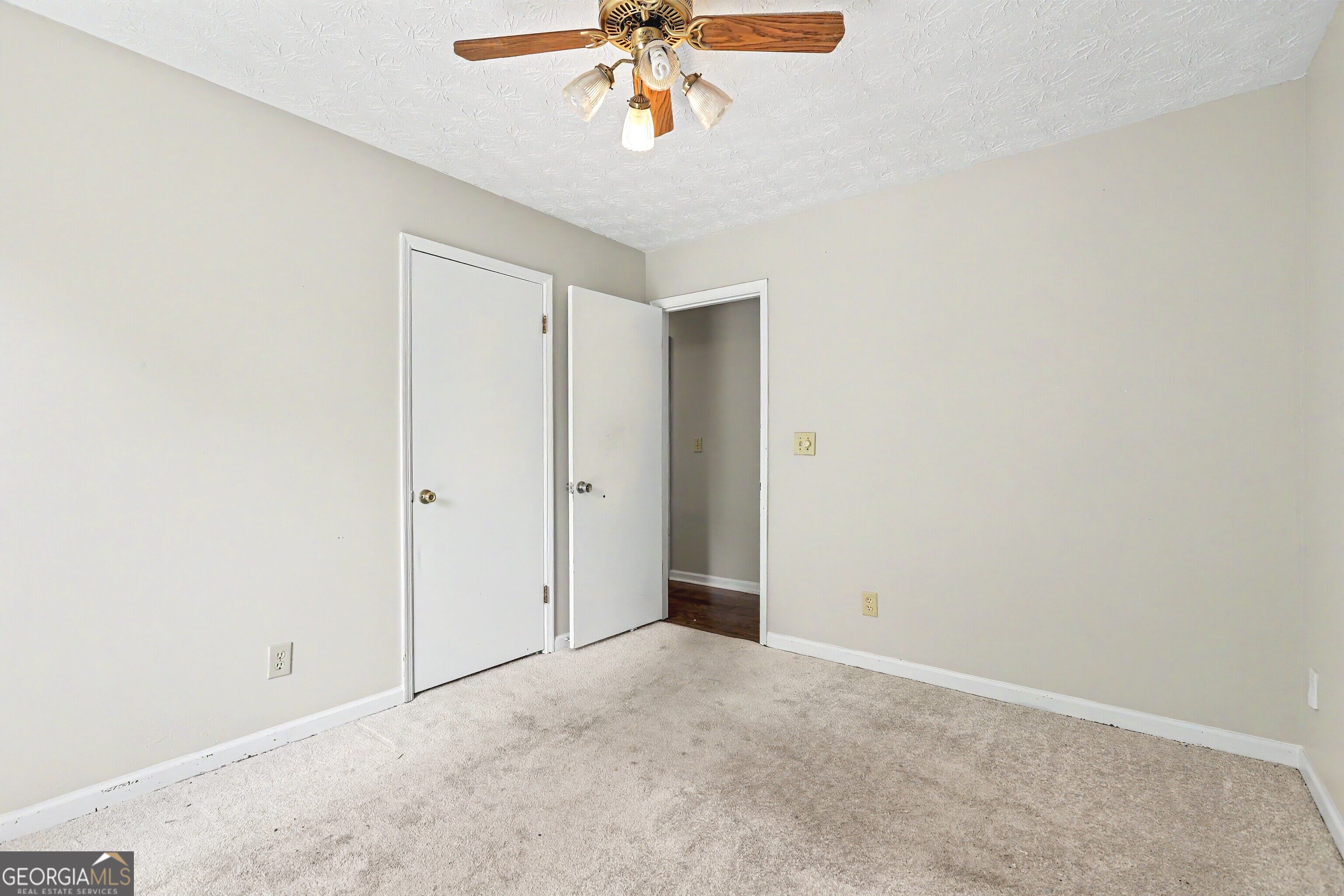 2571 Wildflower Lane Property Photo 17