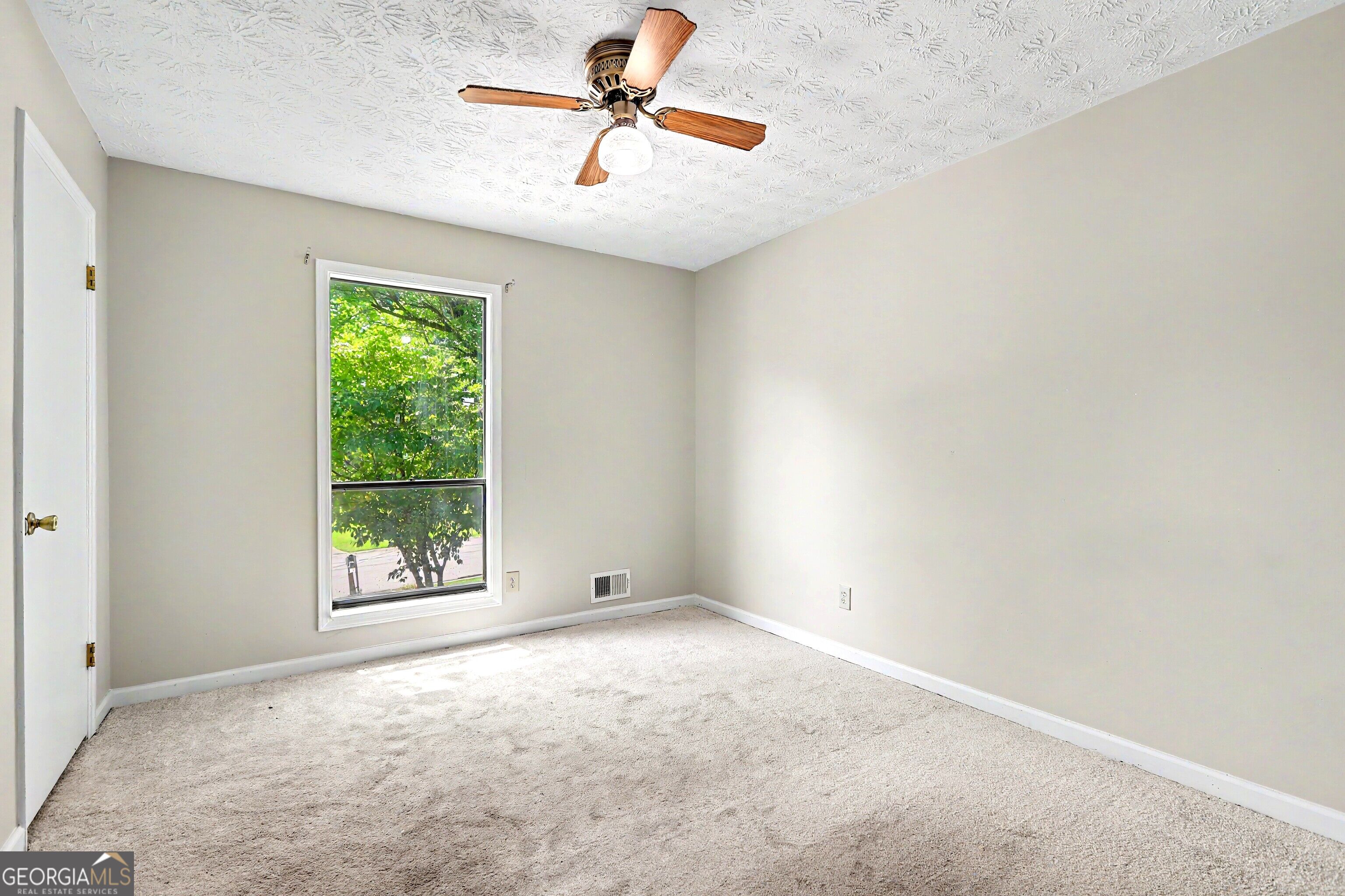 2571 Wildflower Lane Property Photo 18