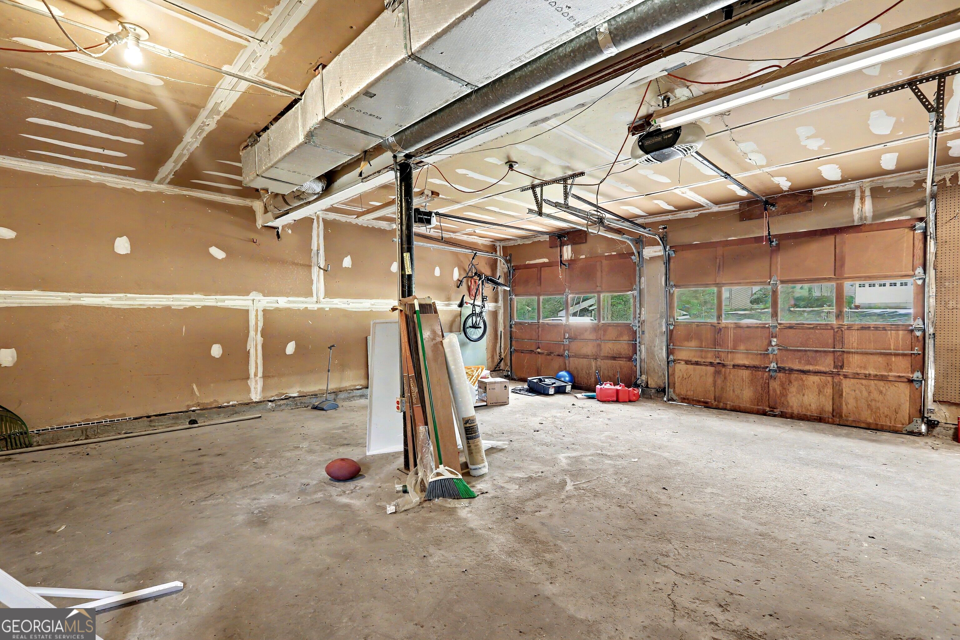 2571 Wildflower Lane Property Photo 25