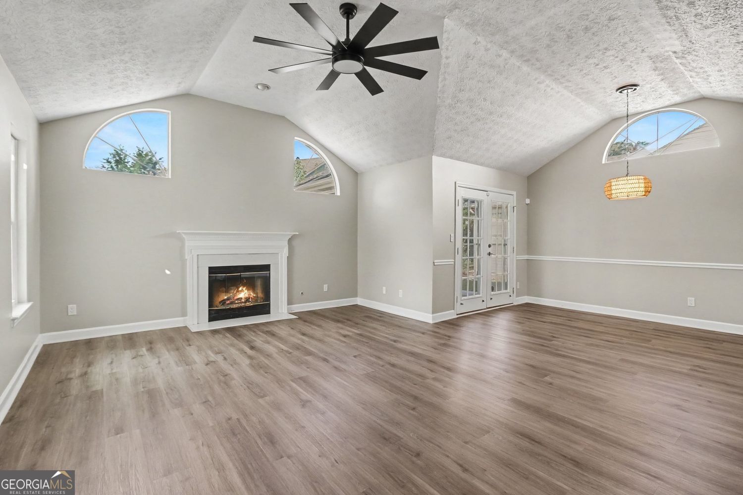 37 Greentree Drive Property Photo 8