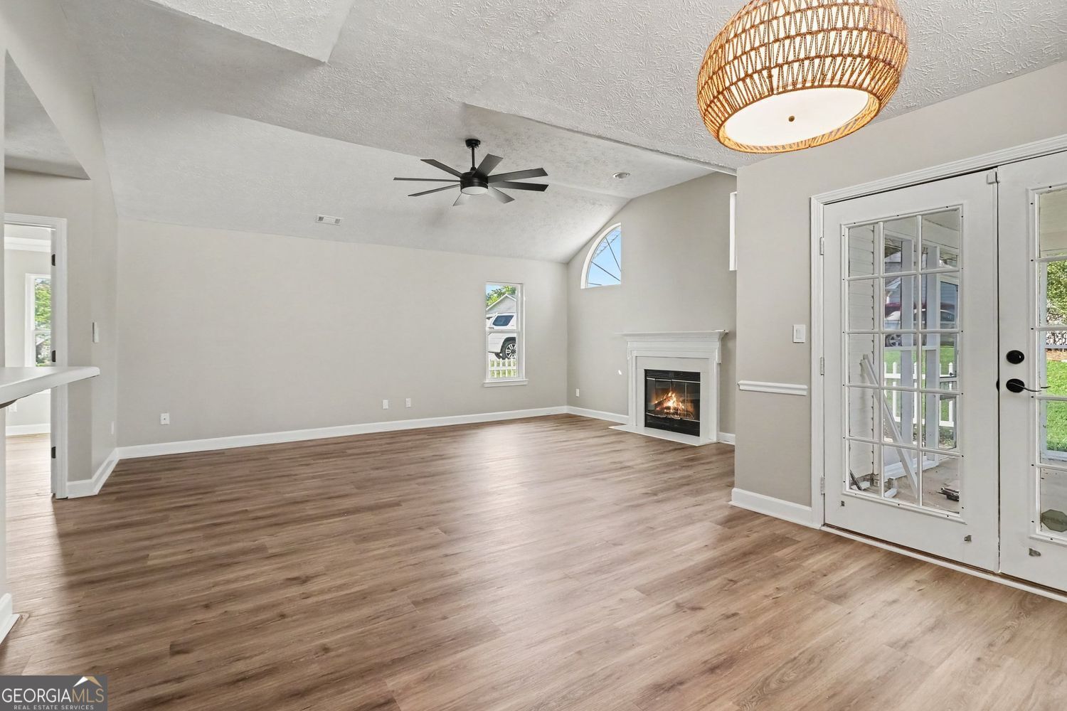 37 Greentree Drive Property Photo 10