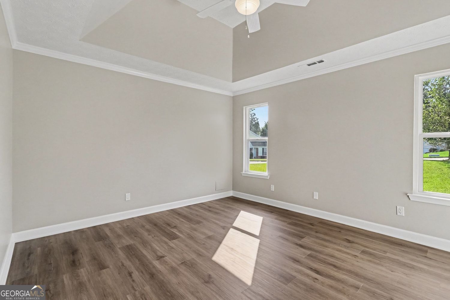 37 Greentree Drive Property Photo 18