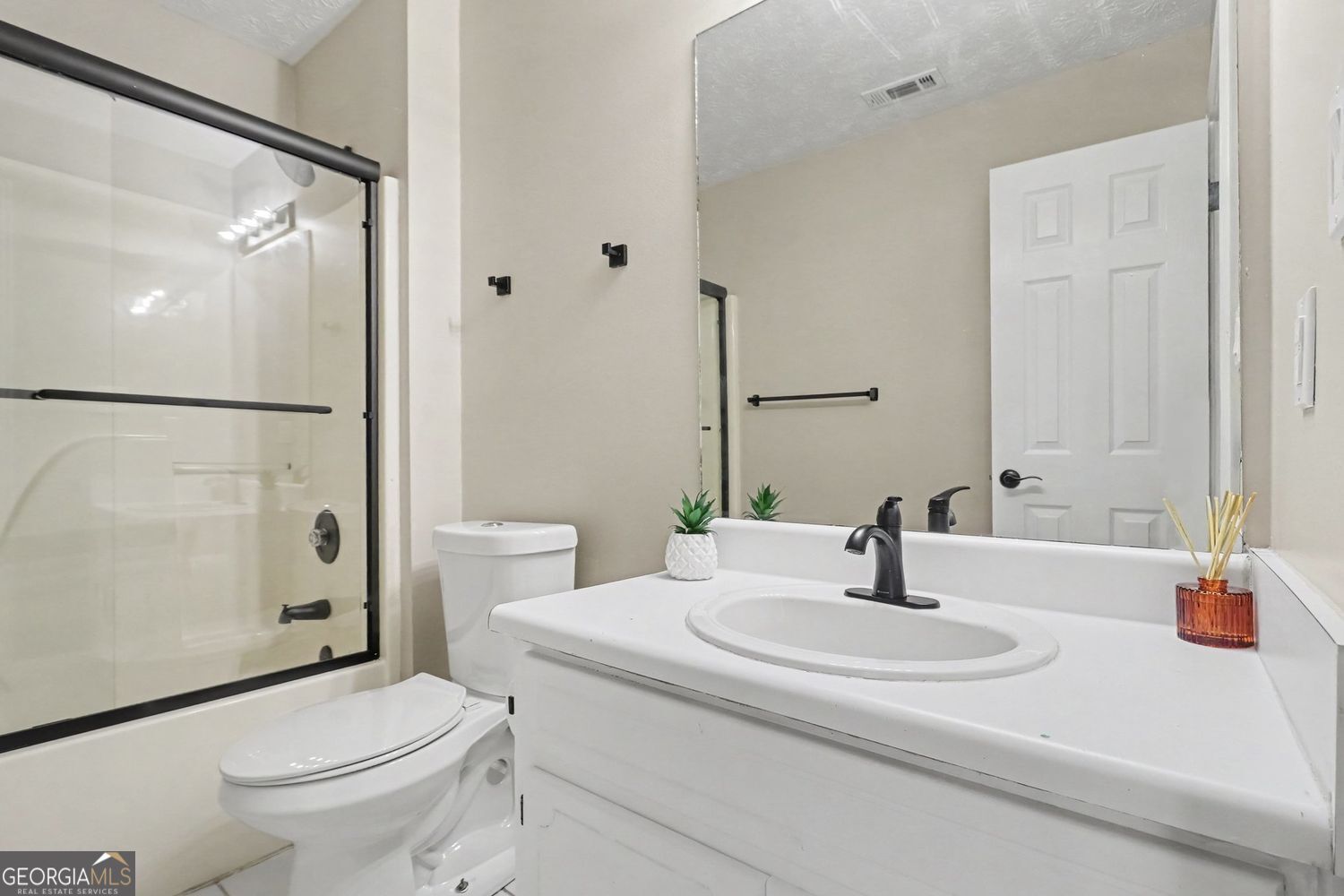 37 Greentree Drive Property Photo 24