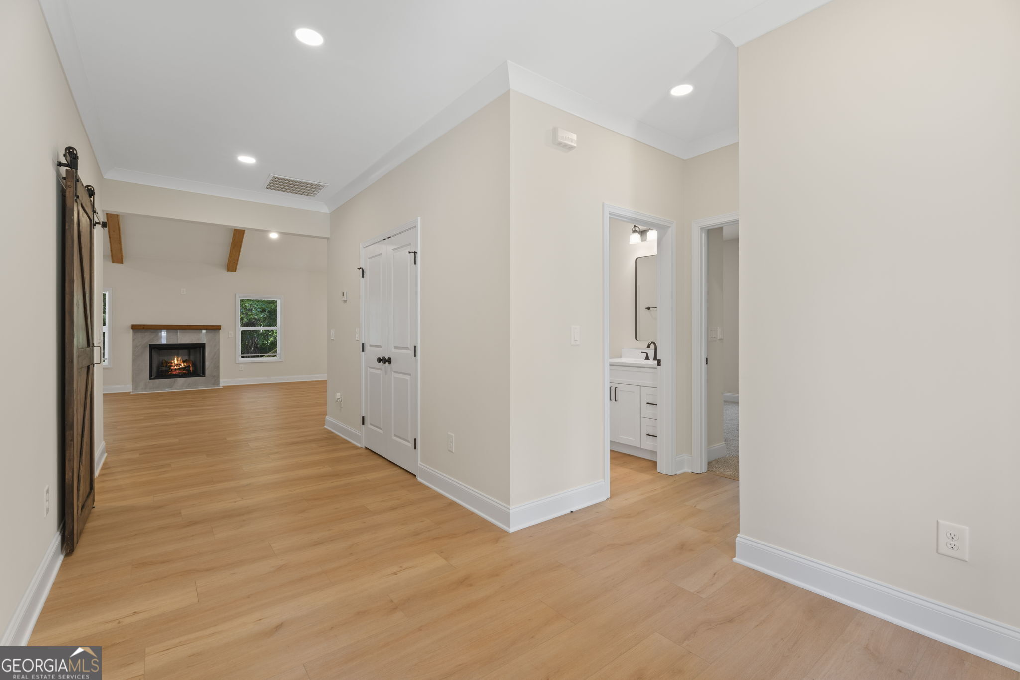 9241 Raven Drive Property Photo 6