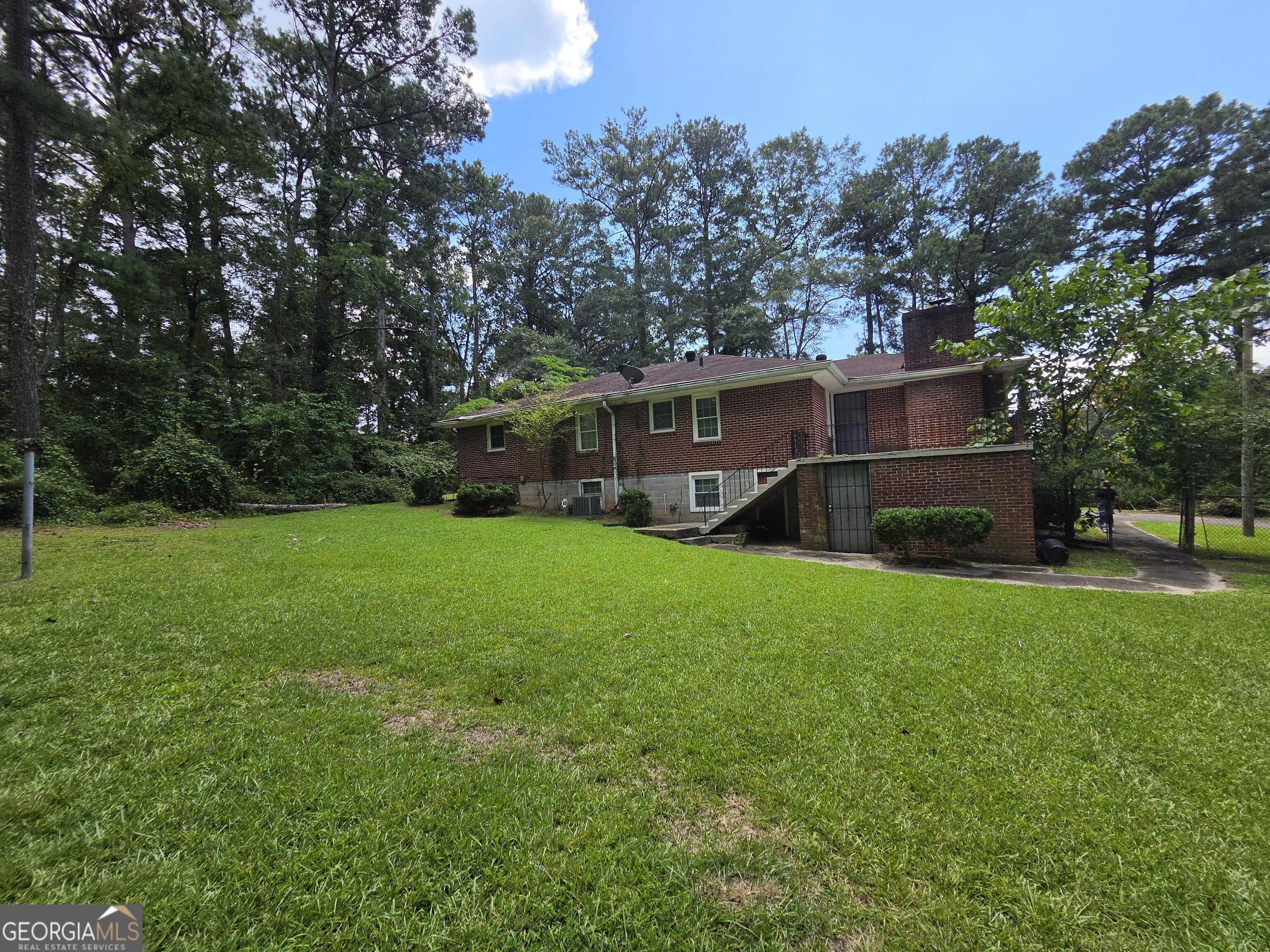 3335 Flat Shoals Road Property Photo 3