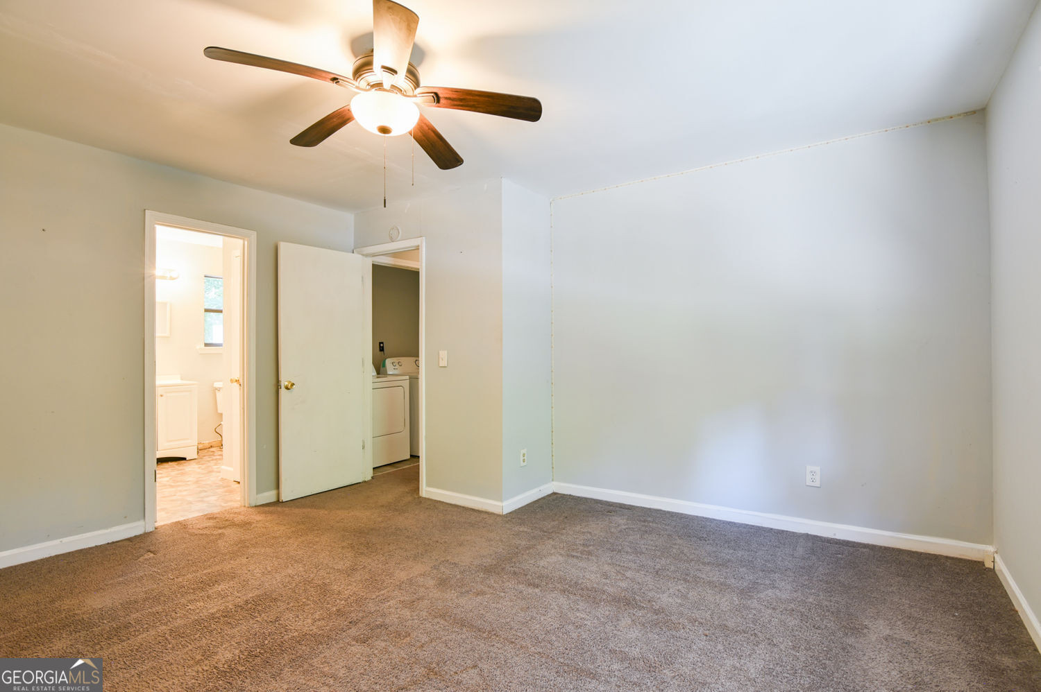 615 Brooks St Street Property Photo 13