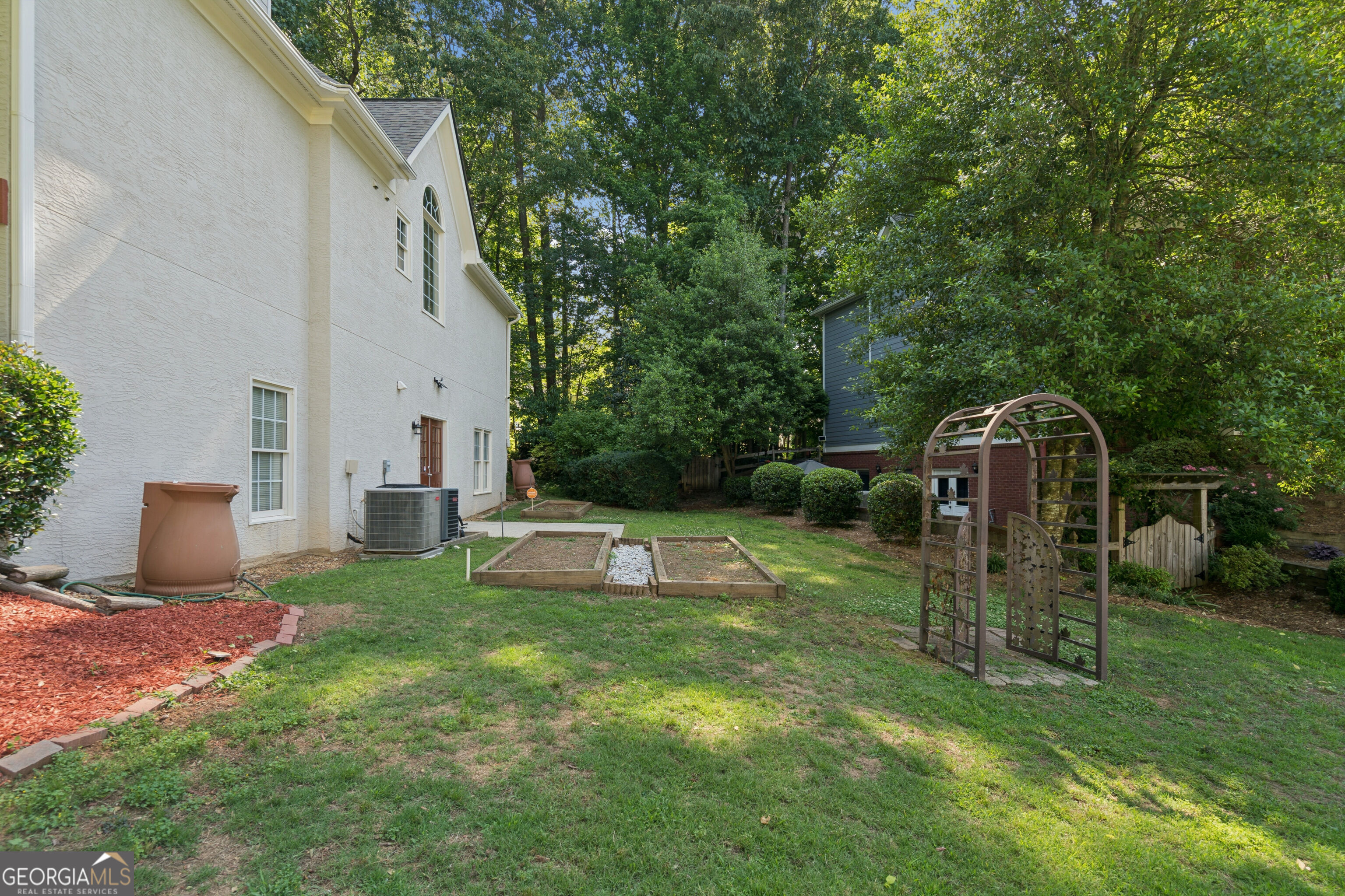 1611 Flowering Dogwood Drive Property Photo 6