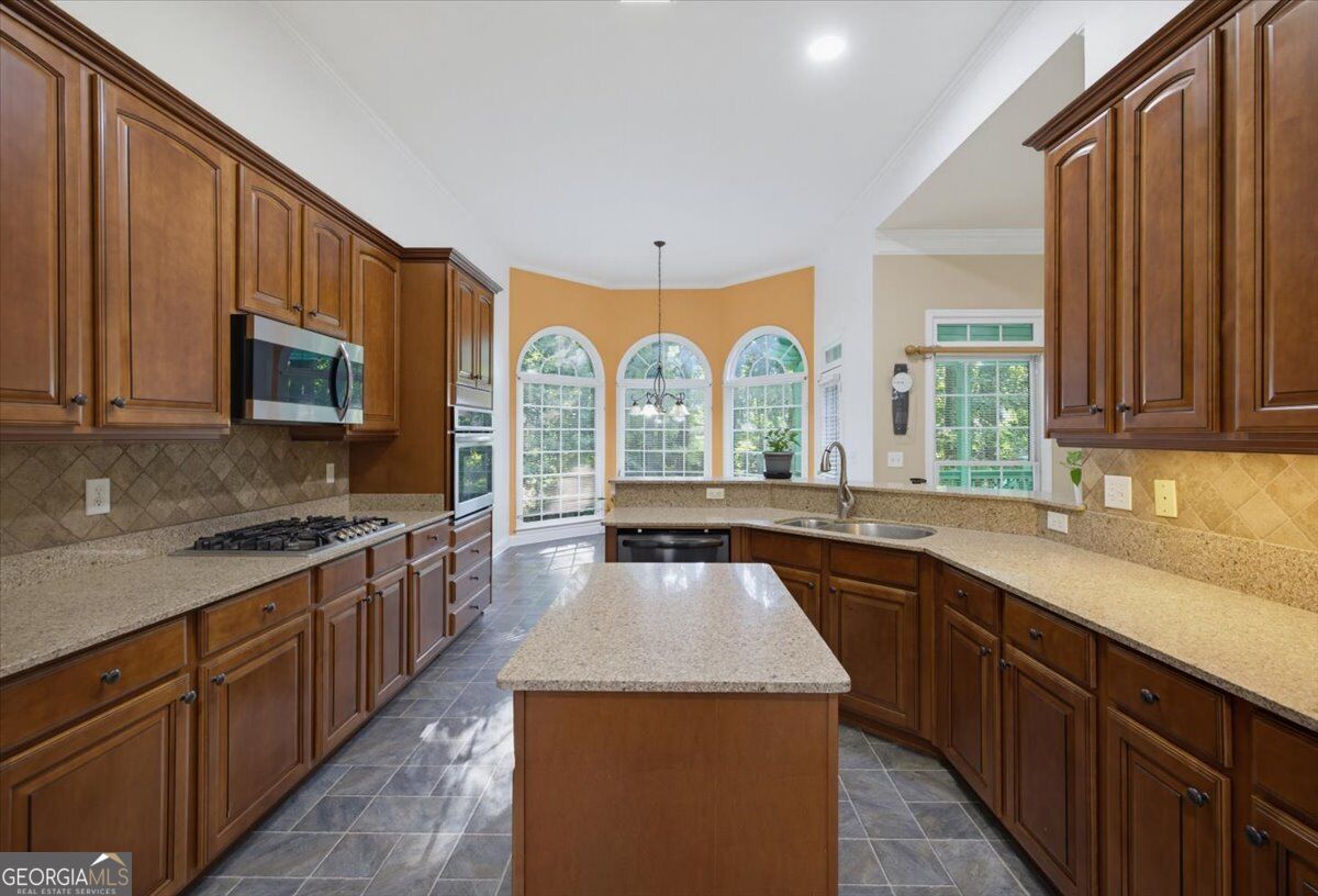 1611 Flowering Dogwood Drive Property Photo 21