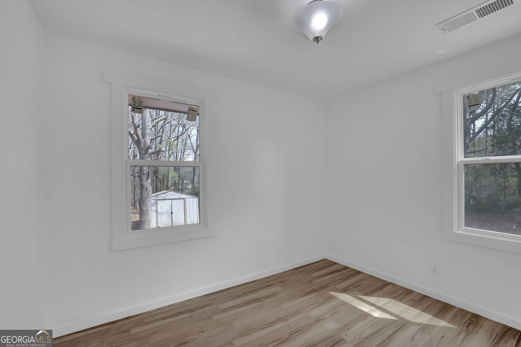 2030 Euclid Street Property Photo 32