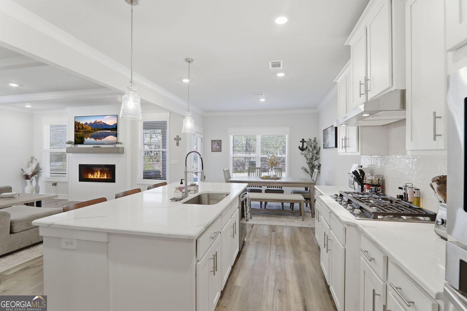 22 Winding Rose Drive Property Photo 15