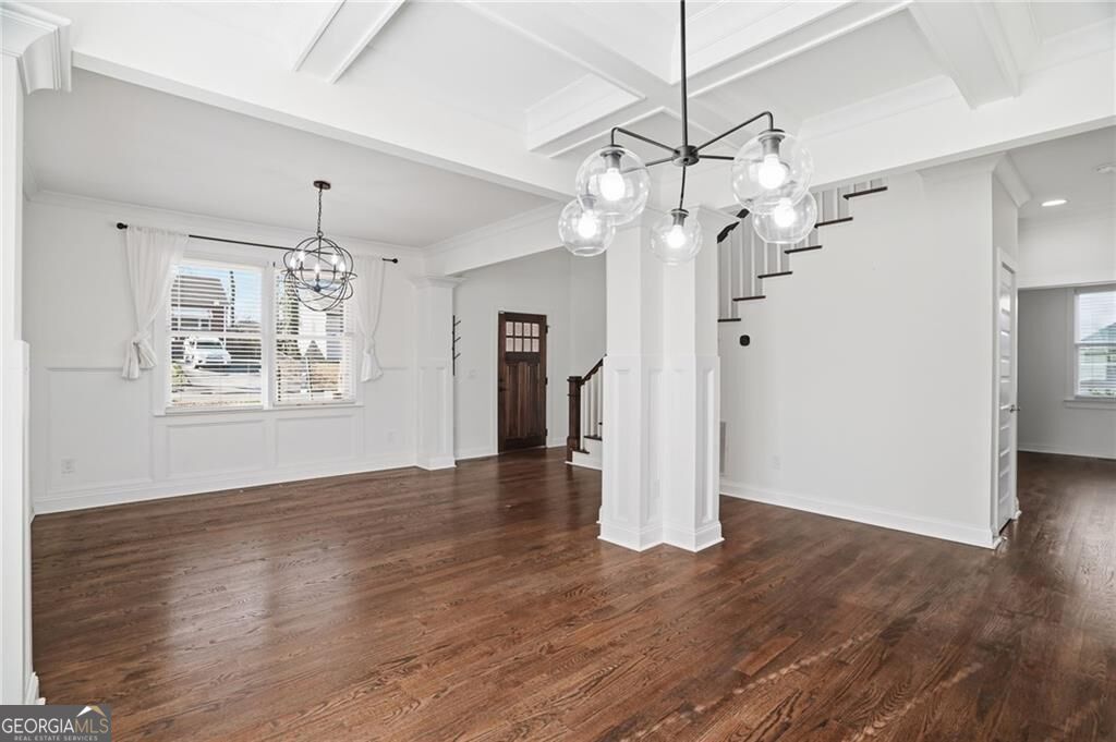 210 S Howard Street Se Property Photo 8
