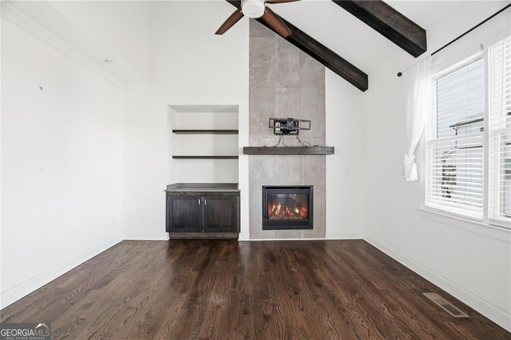 210 S Howard Street Se Property Photo 14