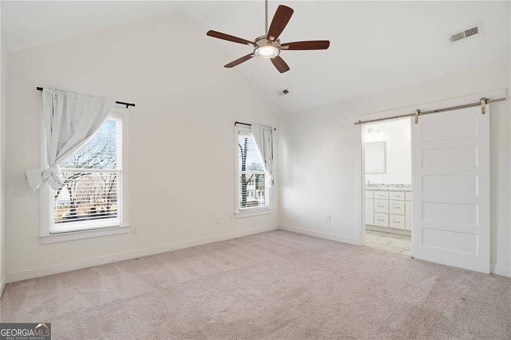 210 S Howard Street Se Property Photo 24