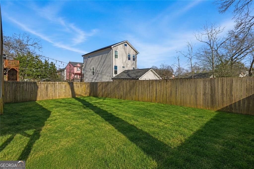 210 S Howard Street Se Property Photo 34
