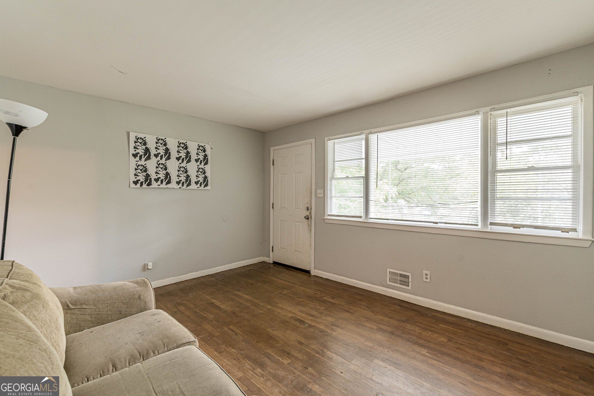 350 Brooks Avenue Sw Property Photo 2