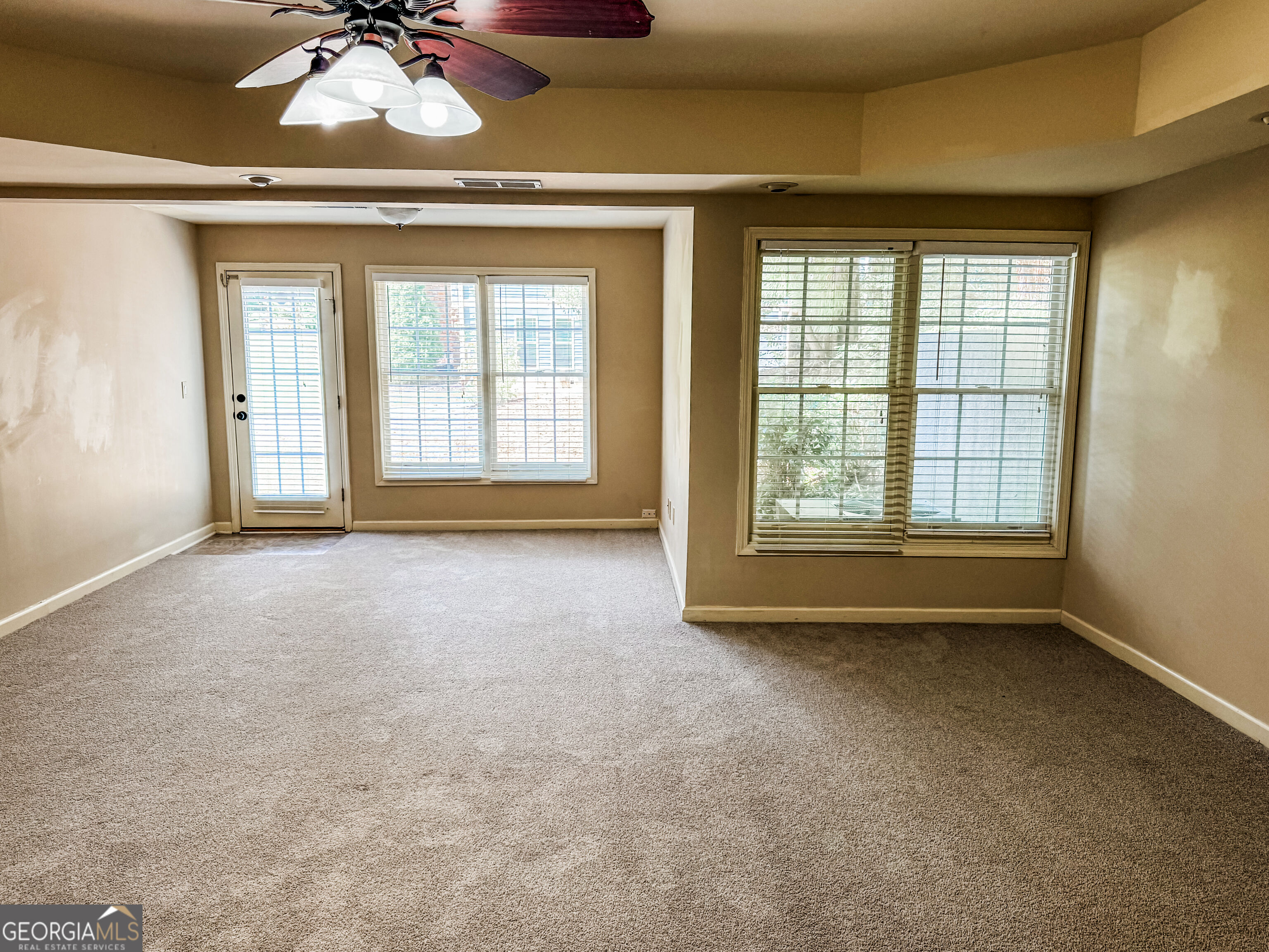 117 Tullamore Trail Property Photo 26