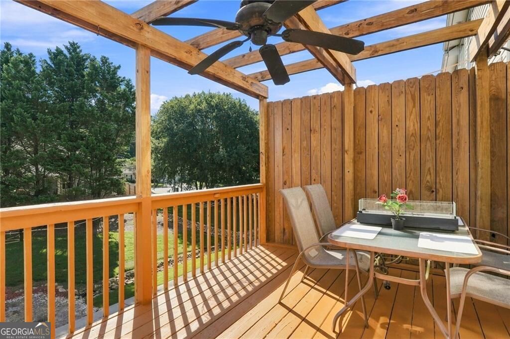 251 Derby Court Property Photo 12