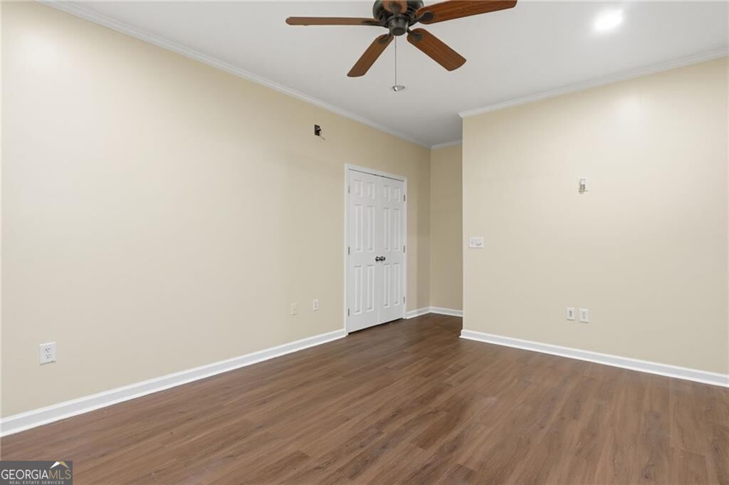 251 Derby Court Property Photo 24