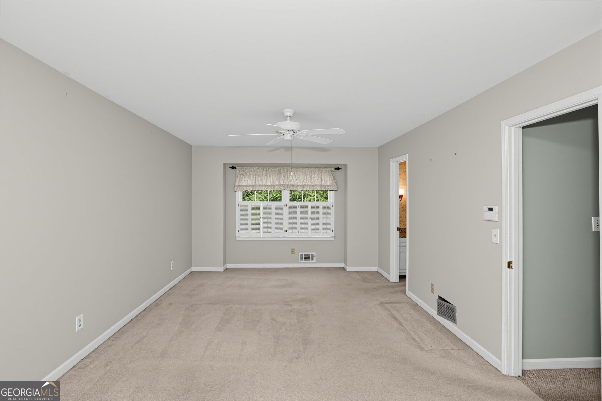 110 Jade Cove Circle Property Photo 4