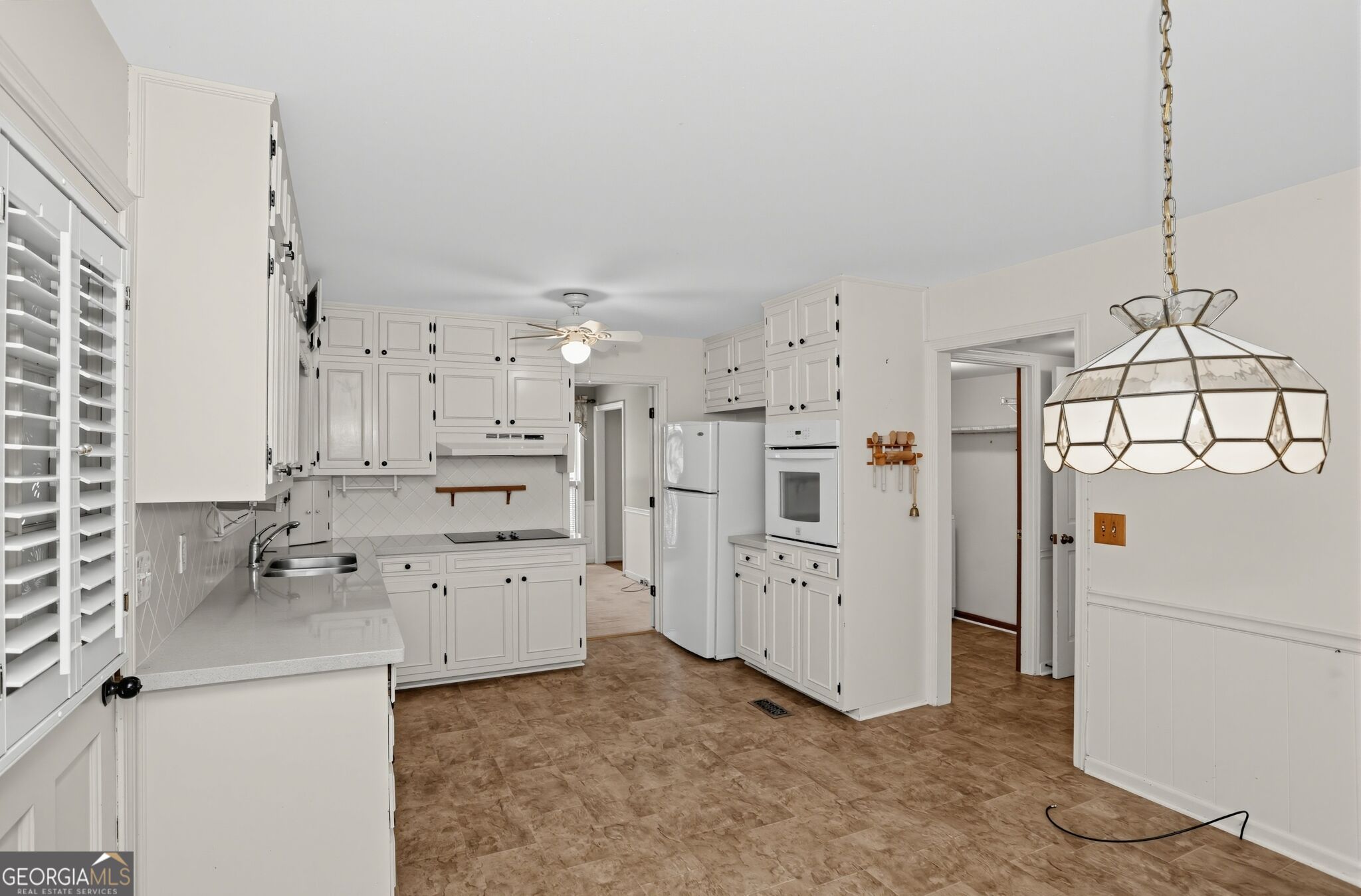 110 Jade Cove Circle Property Photo 6