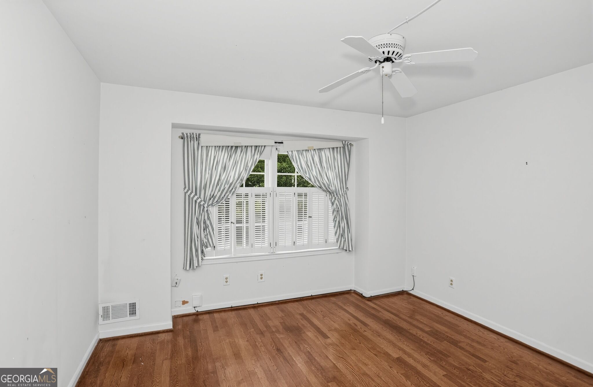110 Jade Cove Circle Property Photo 23