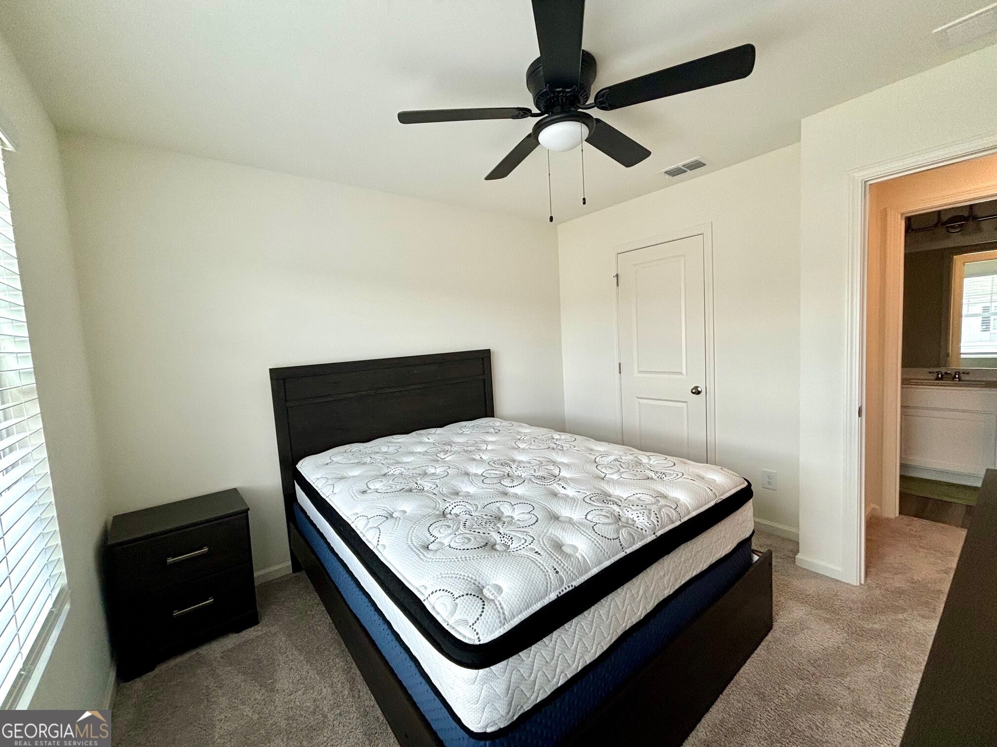 64 Thetford Way Property Photo 42